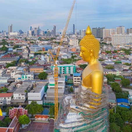 Beautiful Buddha Dhammakaya Dhepmongkol Statue at Wat Paknam Phasi Charoen Temple, Bangkok