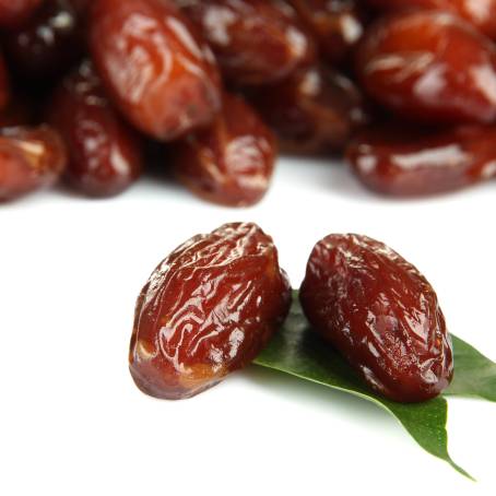 Delicious Dried Dates for Healthy Snacking