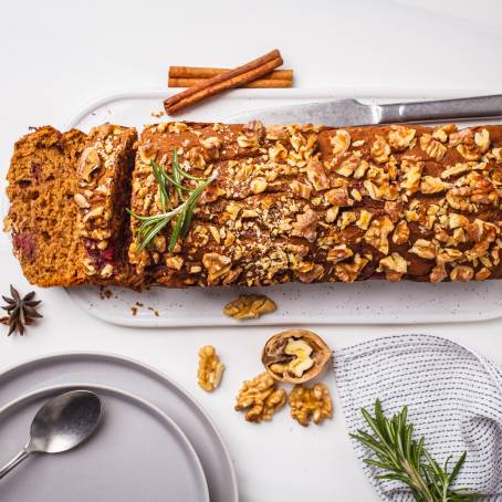 Delicious Vegan Banana Carrot Bread with Oats and Nuts