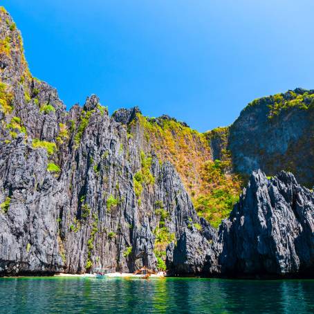 El Nido Palawan Stunning Blue Waters  Limestone Cliffs