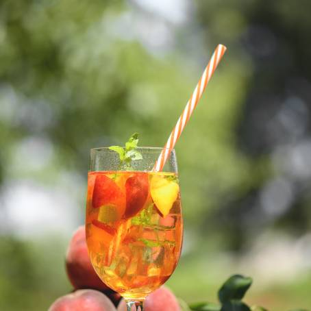 Homemade Peach Fizz with Mint and Ice