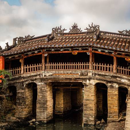 Japanese Covered Bridge A Hoi An Landmark