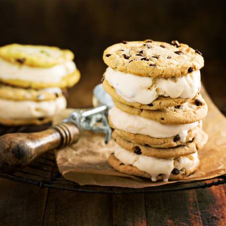 Mouthwatering Ice Cream Sandwiches with Nuts, Caramel, and Chocolate Chip Cookies