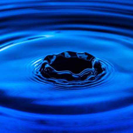 Splashing Blue Water Drop Abstract Patterns