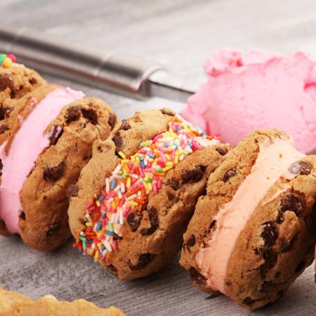 Sweet Ice Cream Sandwiches with Caramel, Nuts, and Chocolate Chip Cookies