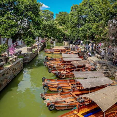 Tongli Canal Traditional Gondola Ride in Chinas Venice of Asia